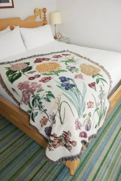Chefanie Knitted Flower Blanket| Furniture|Blankets